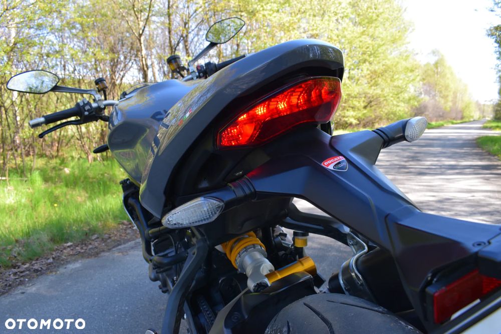 Ducati Monster - 19