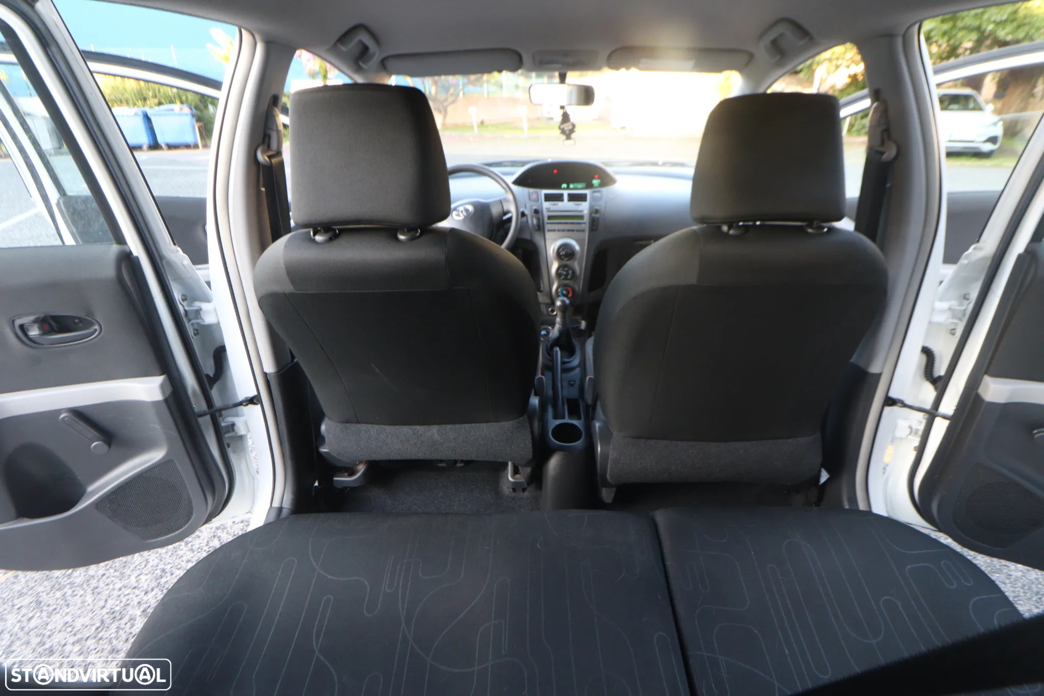 Toyota Yaris 1.0 VVT-i Comfort - 26