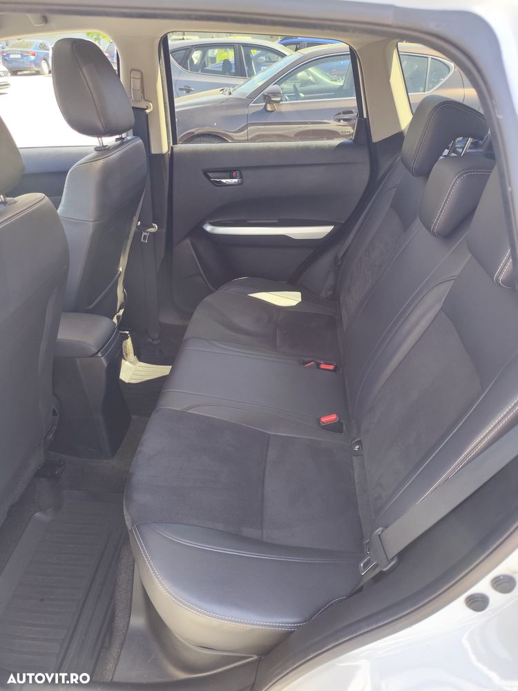 Suzuki Vitara 1.6 DDIS 4X4 Luxus Aut. - 9