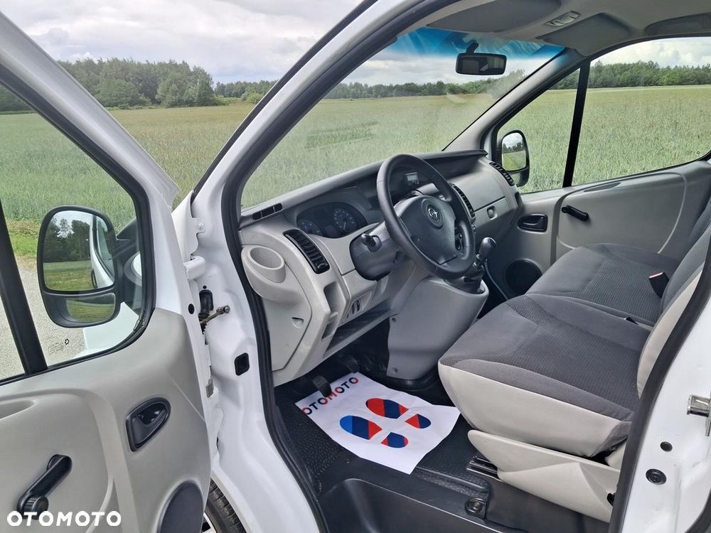 Opel Vivaro - 19