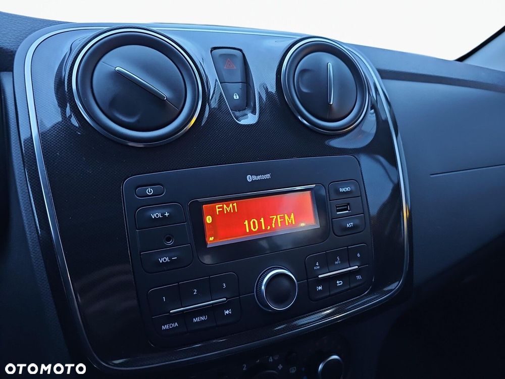 Dacia Sandero 1.0 SCe Laureate - 16