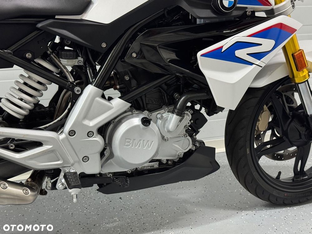 BMW G - 8