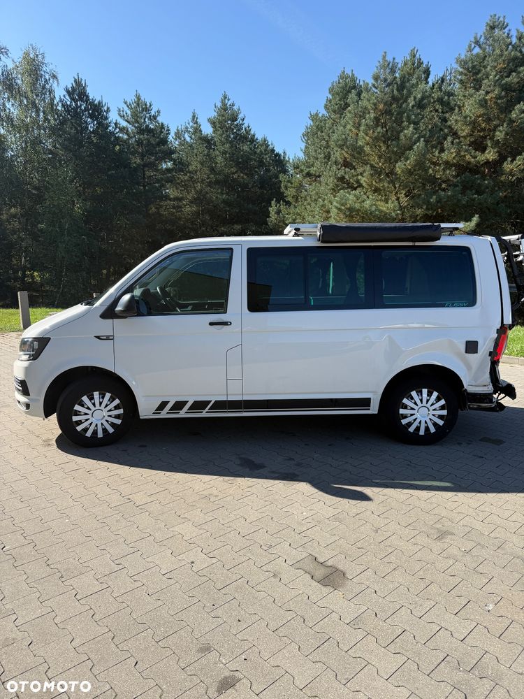 Volkswagen Multivan 2.0 TDI L1 Comfortline DSG - 2