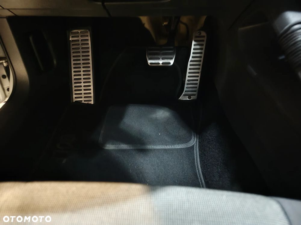 Volkswagen Golf 1.6 Automatik Goal - 27