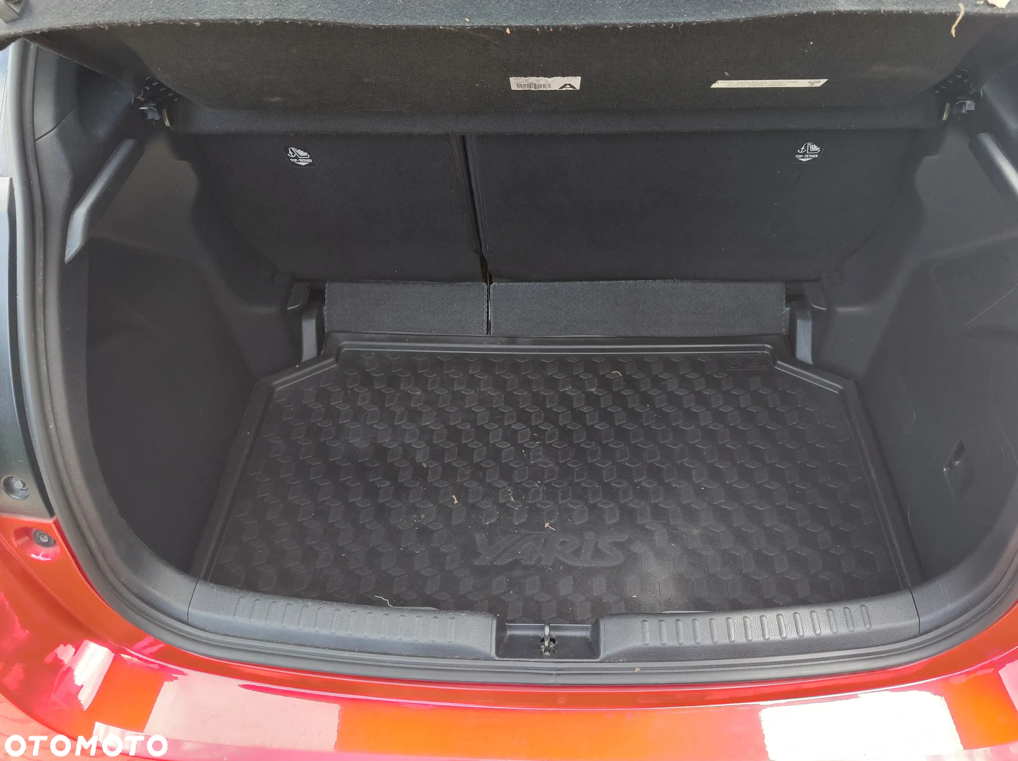 Toyota Yaris Hybrid 1.5 Premiere Edition - 10