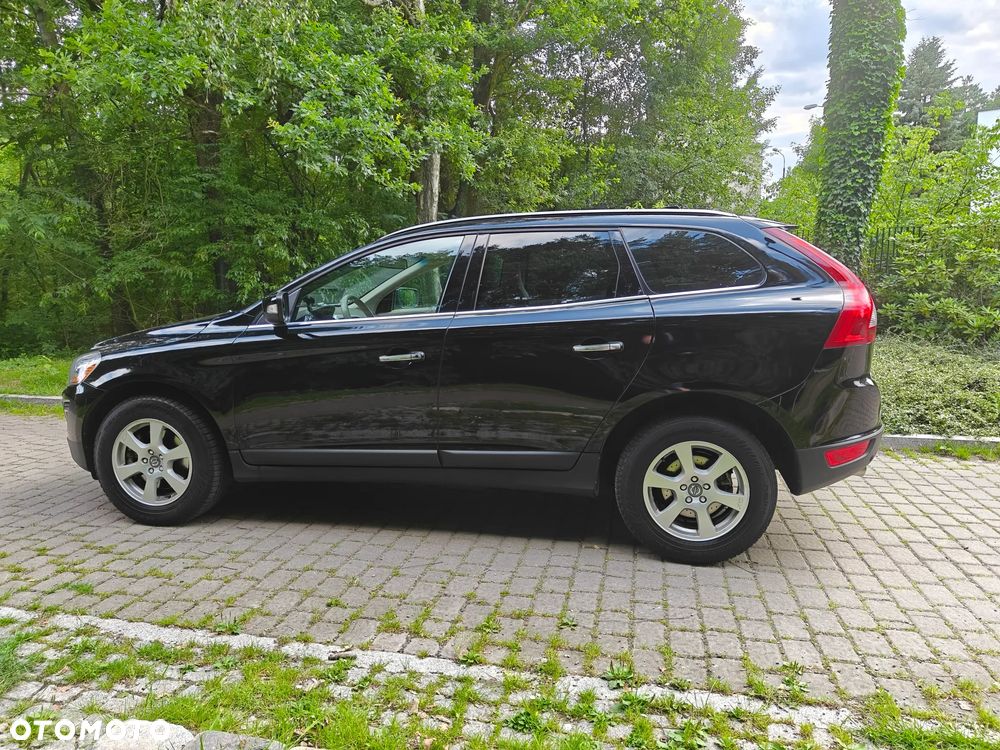 Volvo XC 60 2.4D AWD Momentum - 7
