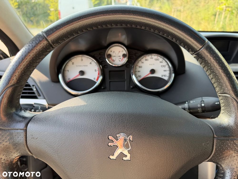 Peugeot 207 1.6 HDi Trendy - 24
