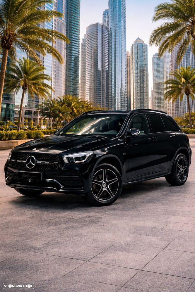 Mercedes-Benz GLC 220 d 4Matic 9G-TRONIC AMG Line Advanced - 1