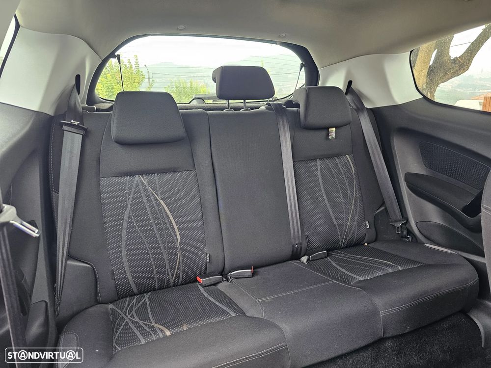 Peugeot 208 1.4 HDi Active - 13