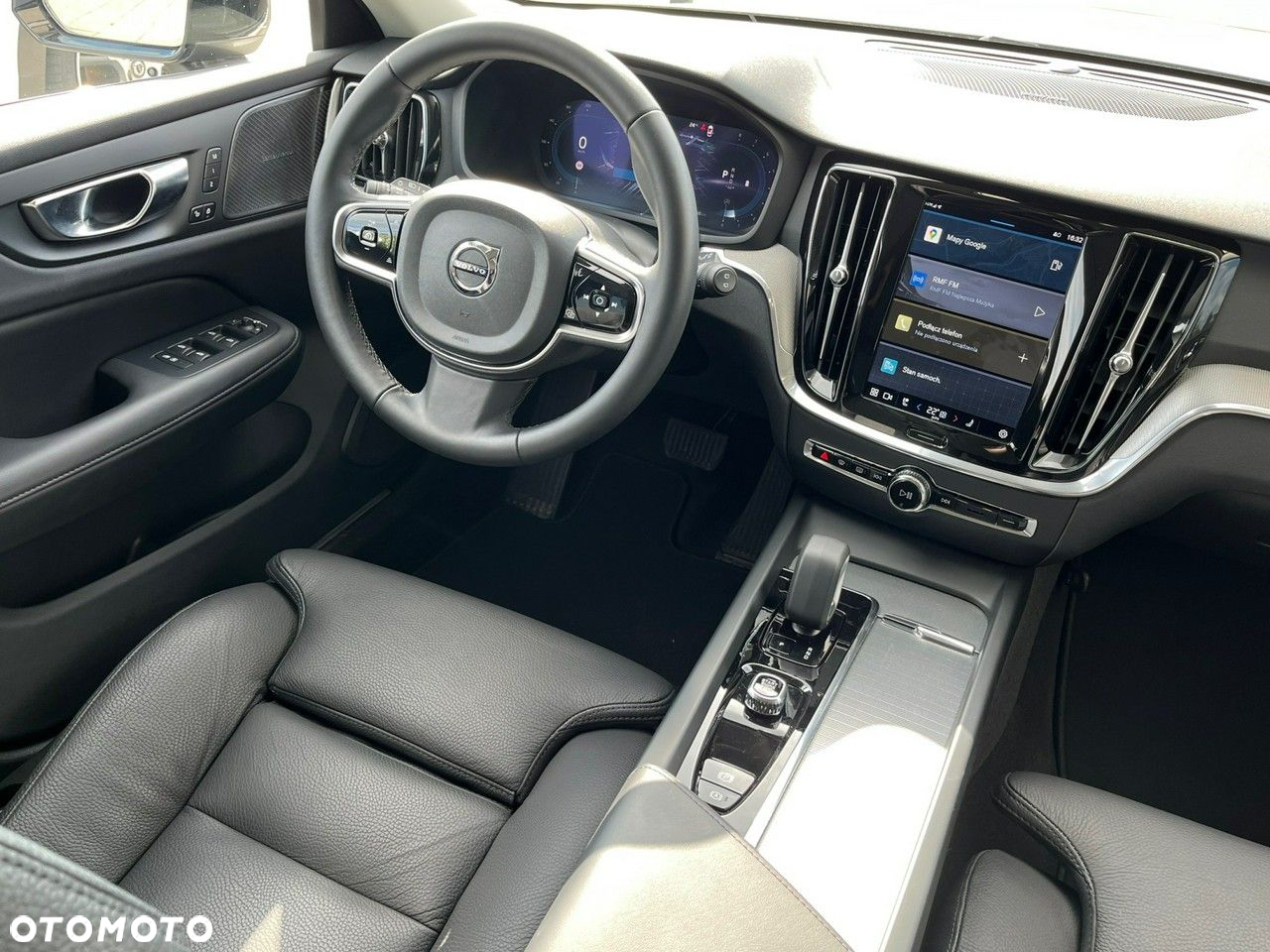 Volvo V60 B4 B DKG Plus Dark - 21