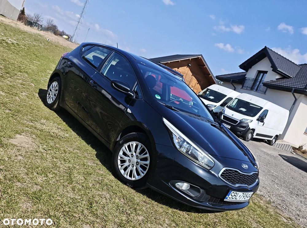 Kia Ceed 1.4 CVVT Attract - 1