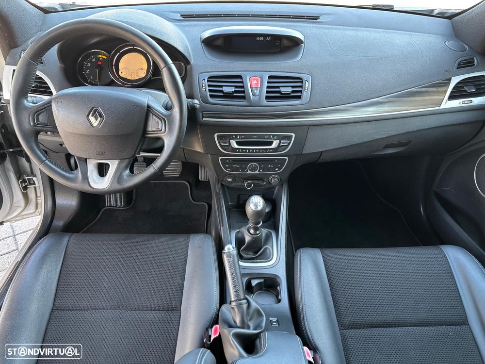 Renault Mégane Coupe 1.5 dCi Dynamique - 9