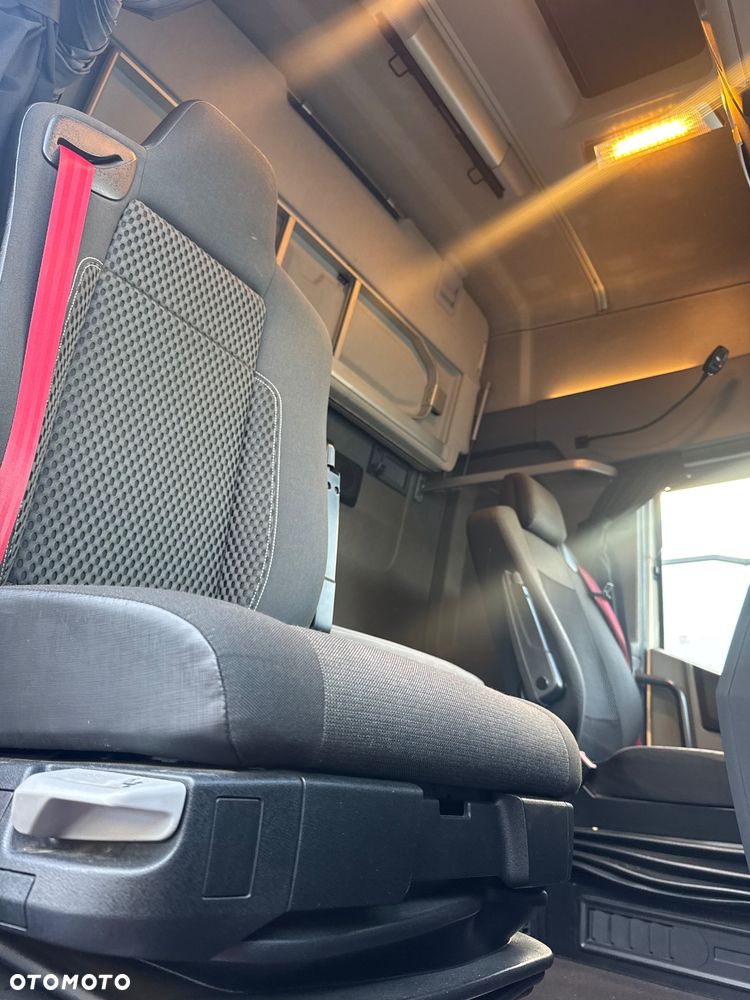 Renault T440 13 litrowa Volvo ! - 17
