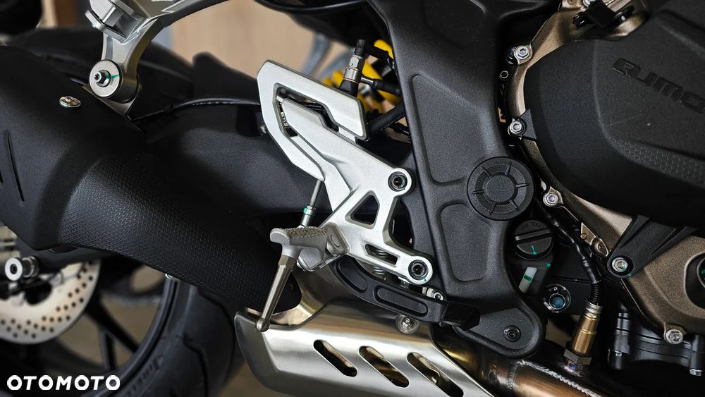 QJMOTOR SRK 800 - 14