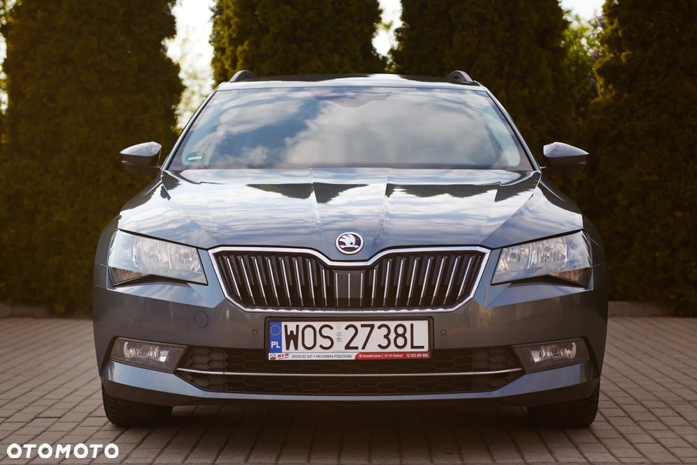 Skoda Superb 2.0 TDI 4x4 Premium Edition - 12