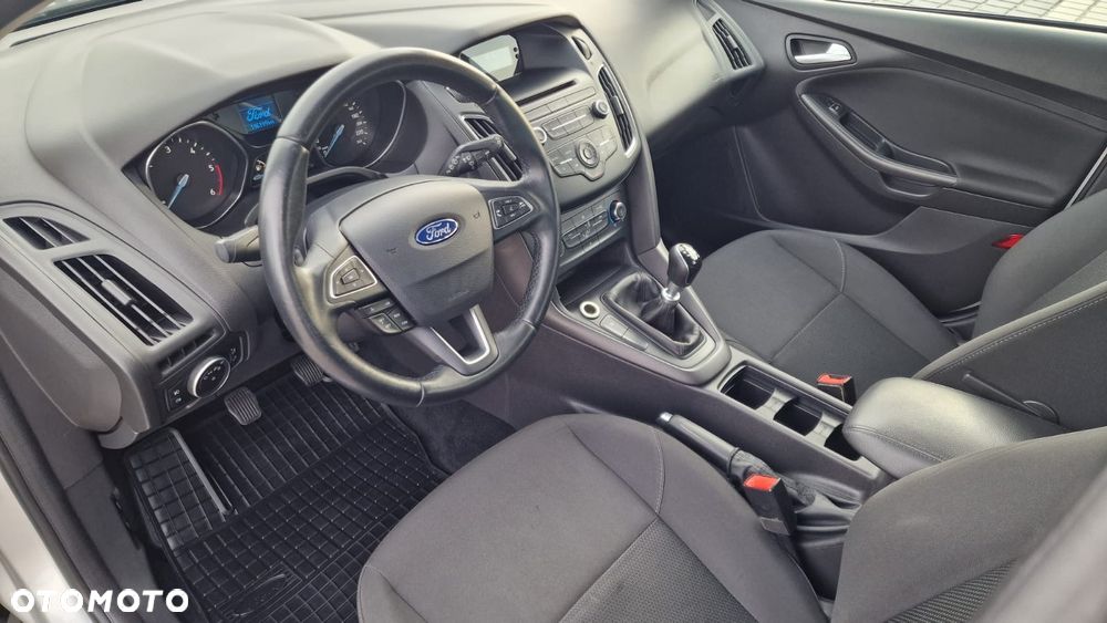 Ford Focus - 13
