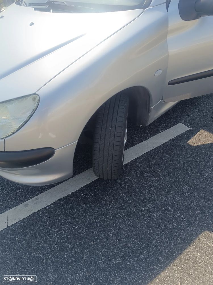 Peugeot 206 1.1 Color Line - 14