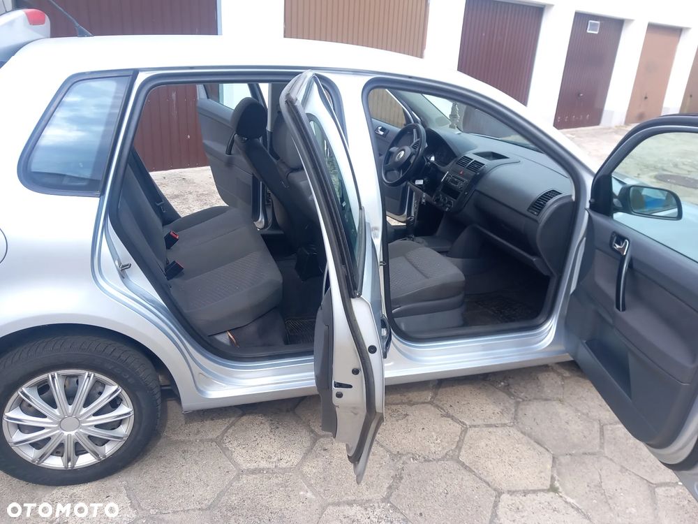 Volkswagen Polo 1.2 Comfortline - 25