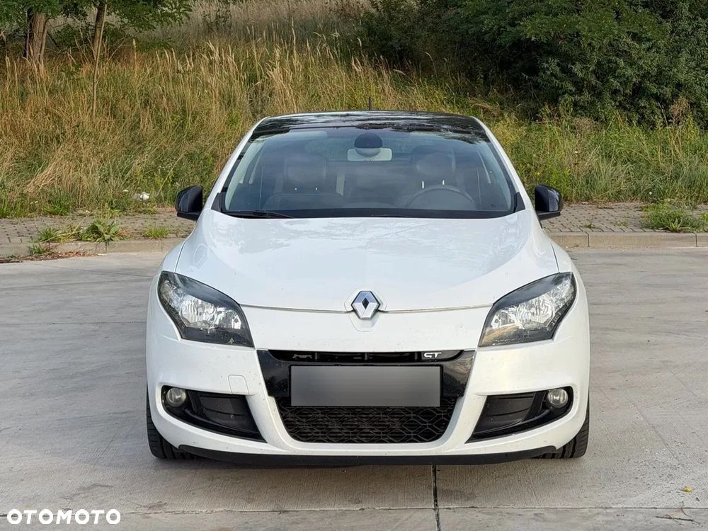 Renault Megane 2011 photo 2