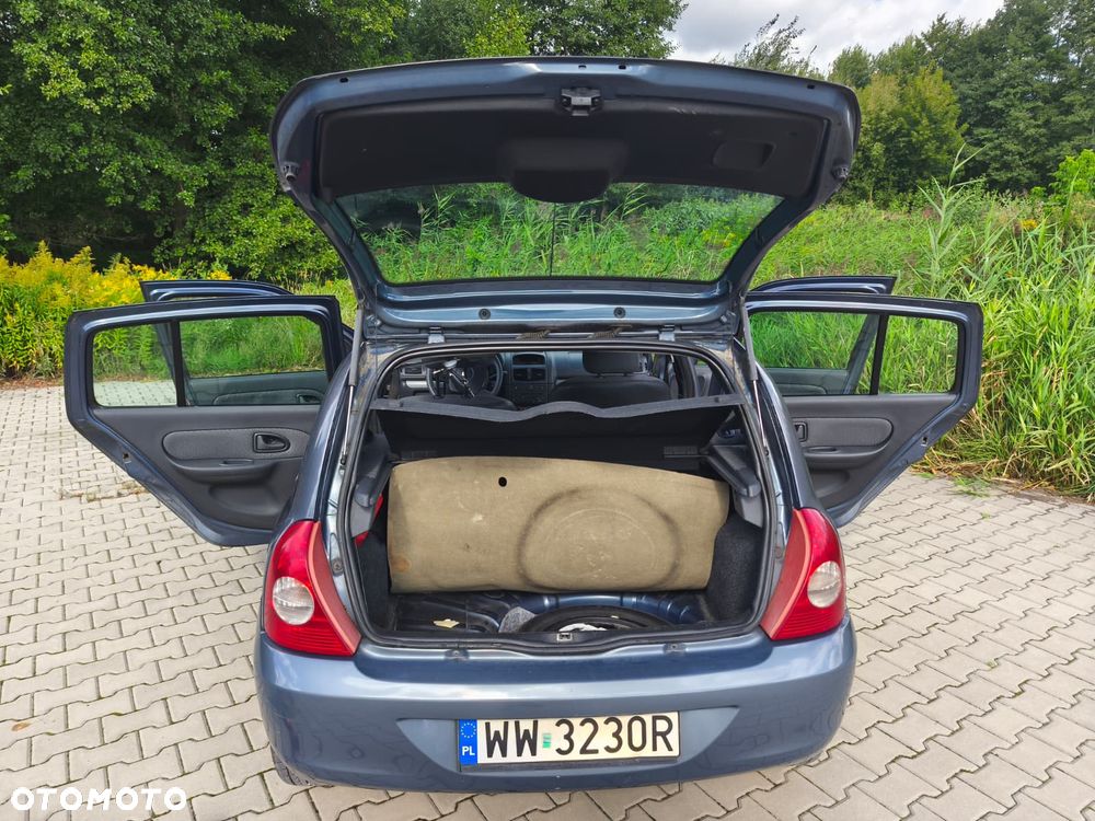 Renault Clio - 12