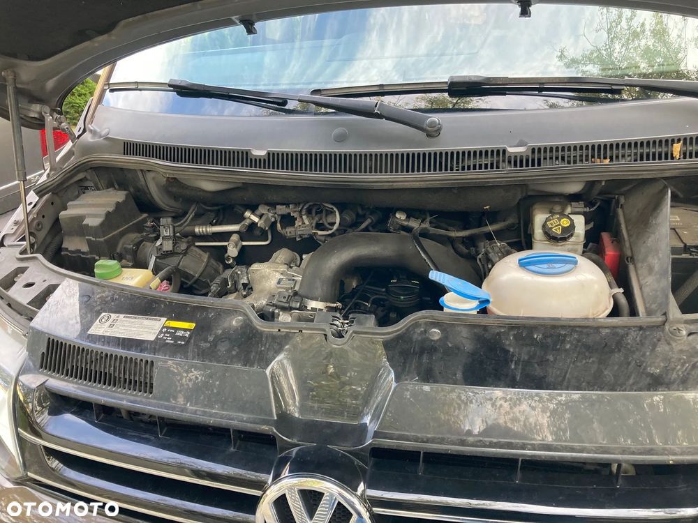 Volkswagen Multivan - 25