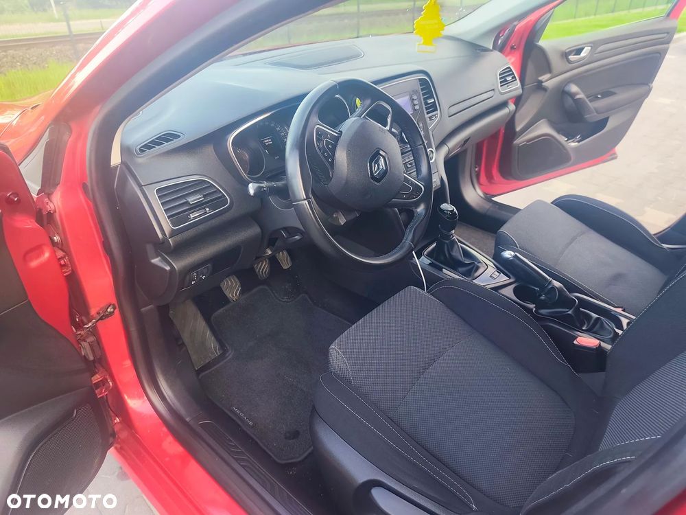 Renault Megane 1.2 Energy TCe Zen - 11
