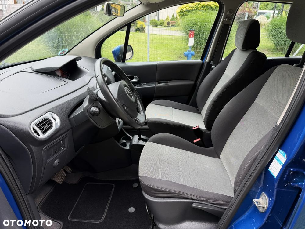 Renault Modus 1.6 16V ESP Privilege - 12
