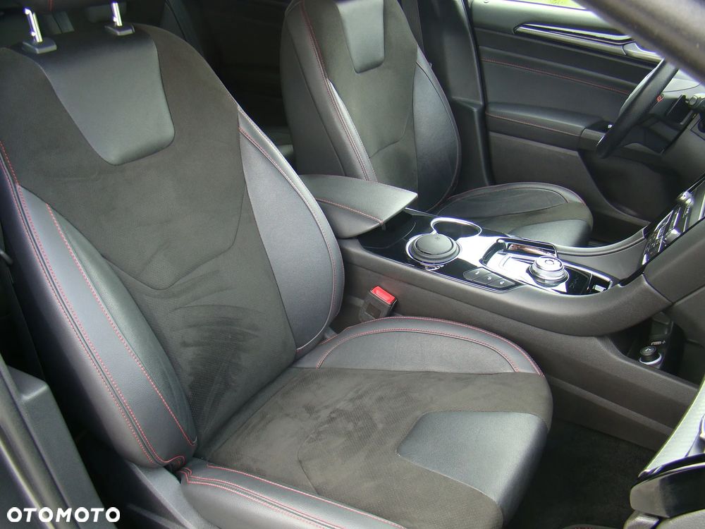 Ford Mondeo 2.0 EcoBlue ST-Line - 25