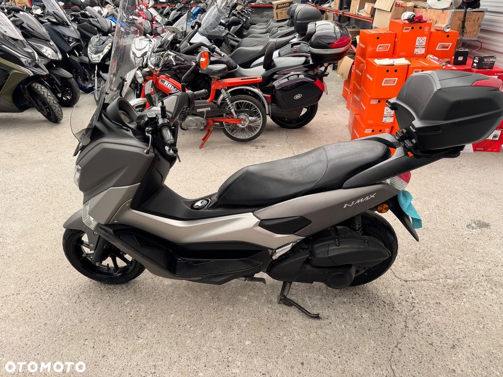 Yamaha NMAX - 4