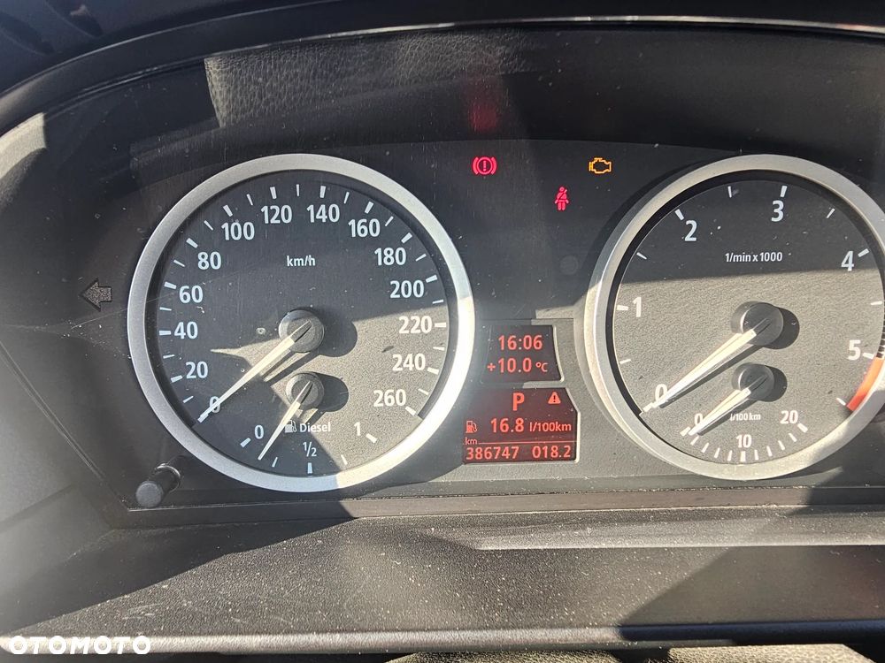 BMW Seria 5 525d - 7