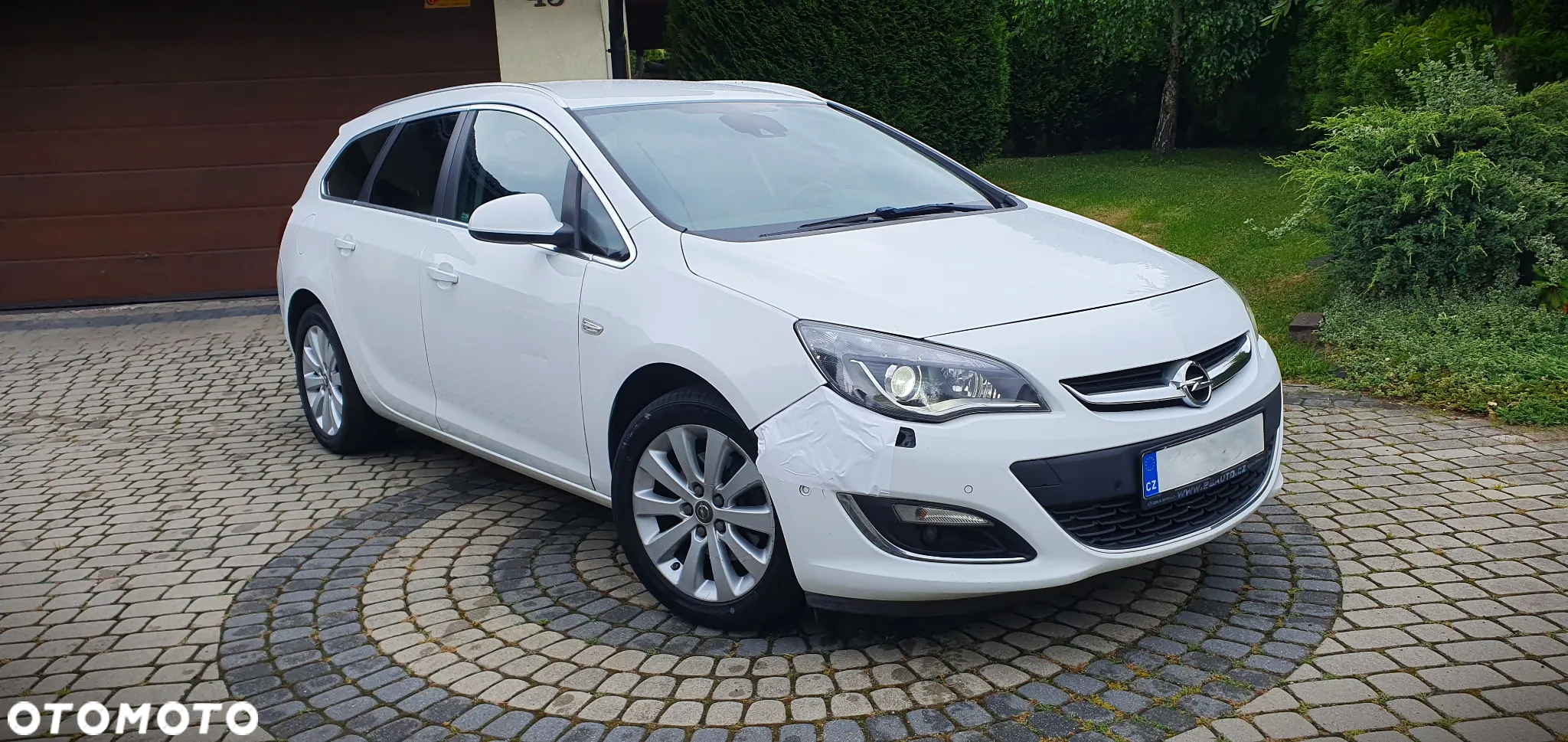 Opel Astra 2.0 CDTI Exklusiv - 37
