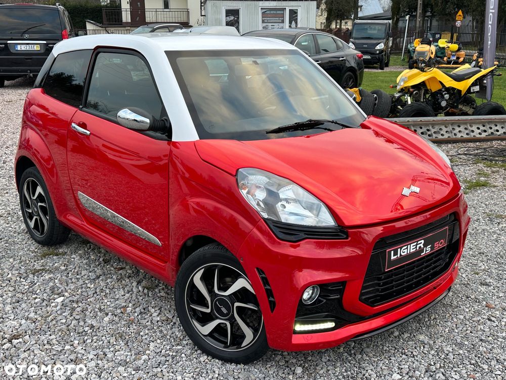 Aixam Crossover - 16