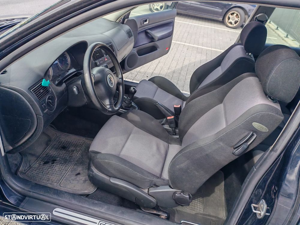 VW Golf 1.4i Confortline - 19