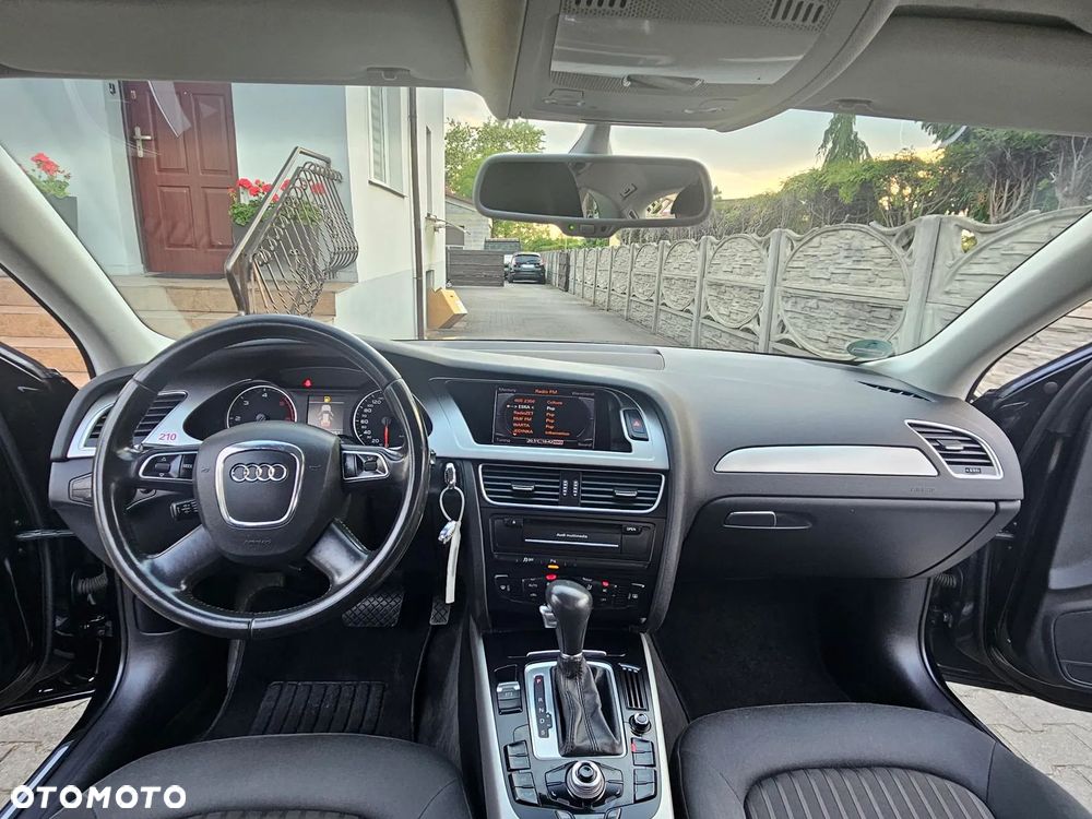 Audi A4 Avant 2.0 TDI DPF multitronic Ambiente - 24