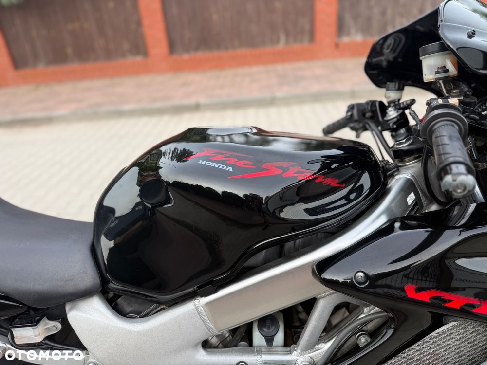 Honda VTR - 9
