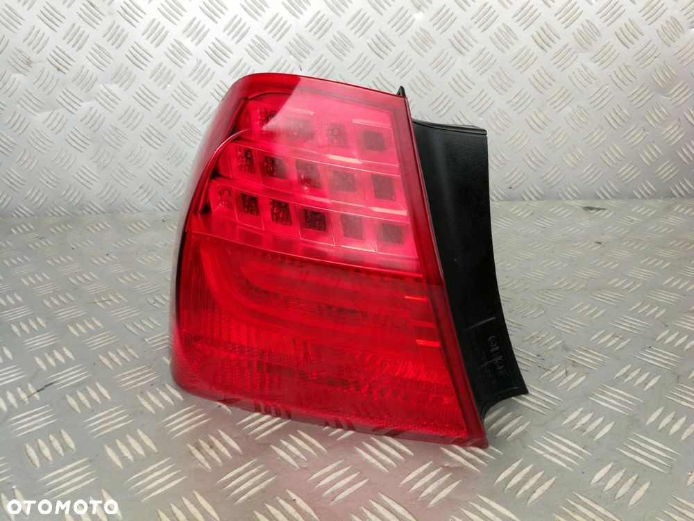 4871731 lampa lewy lewa tylna tył w błotnik BMW E90 LCI LIFT SEDAN EUROPA - 3