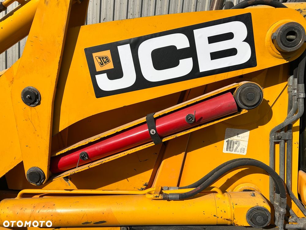 JCB 3CX Sitemaster - 11