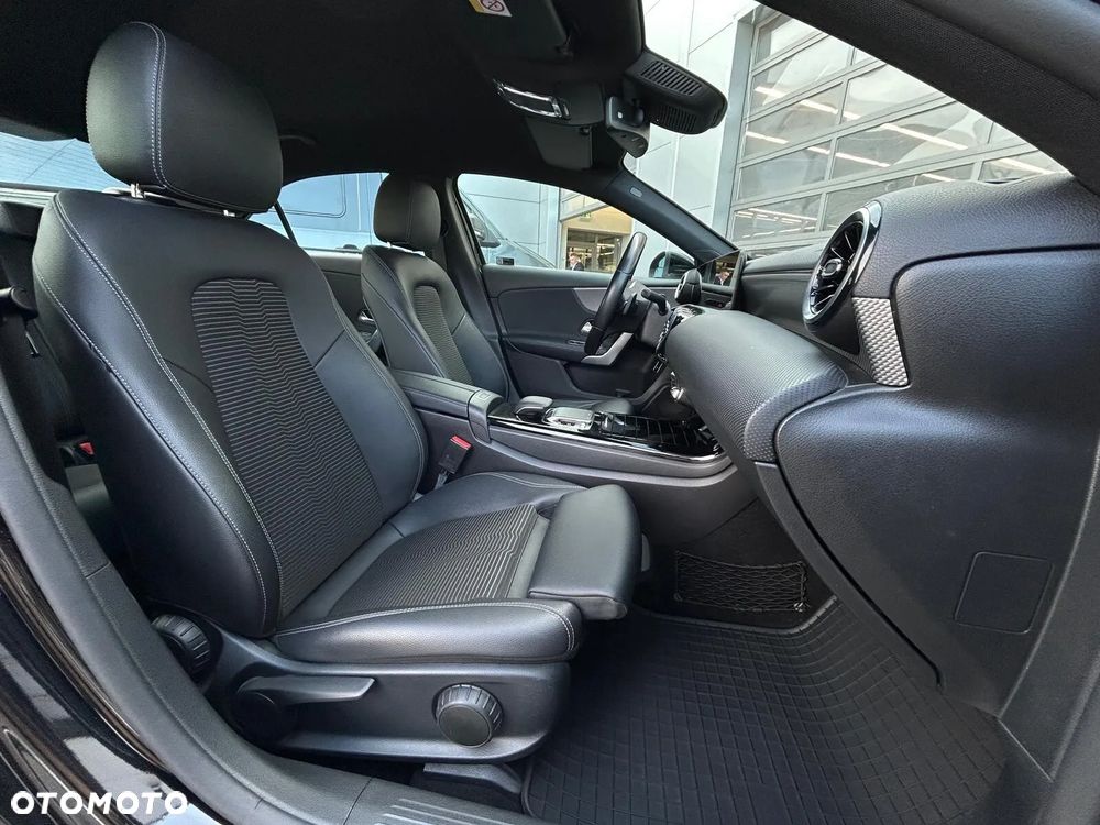 Mercedes-Benz Klasa A 220 d 4-Matic 8G-DCT - 15