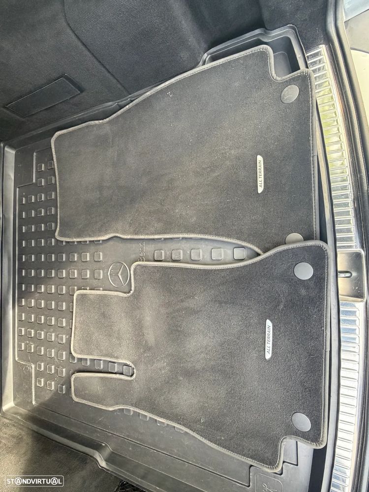 Mercedes-Benz E 220 d 4Matic All-Terrain 9G-TRONIC Avantgarde - 46