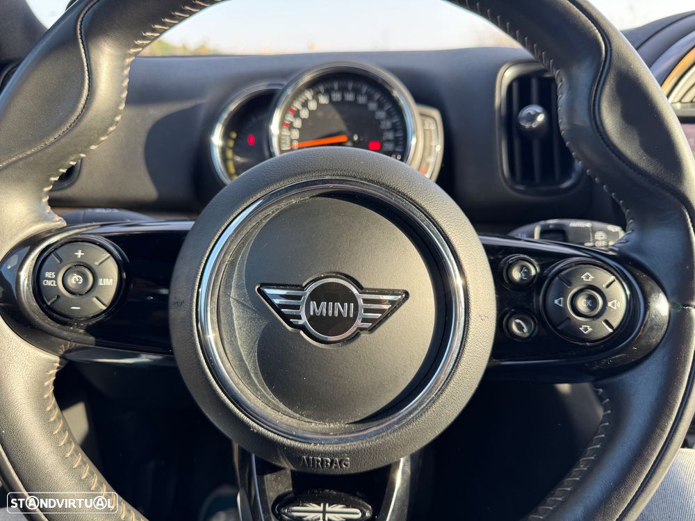 MINI Countryman Cooper SE ALL4 Auto - 52