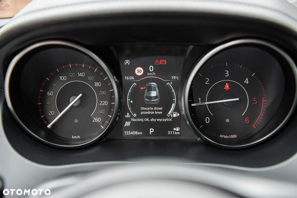 Jaguar E-Pace D180 AWD R-Dynamic S - 37