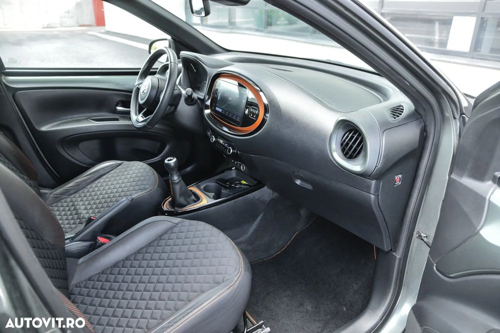 Toyota Aygo X Air Teamplayer - 12