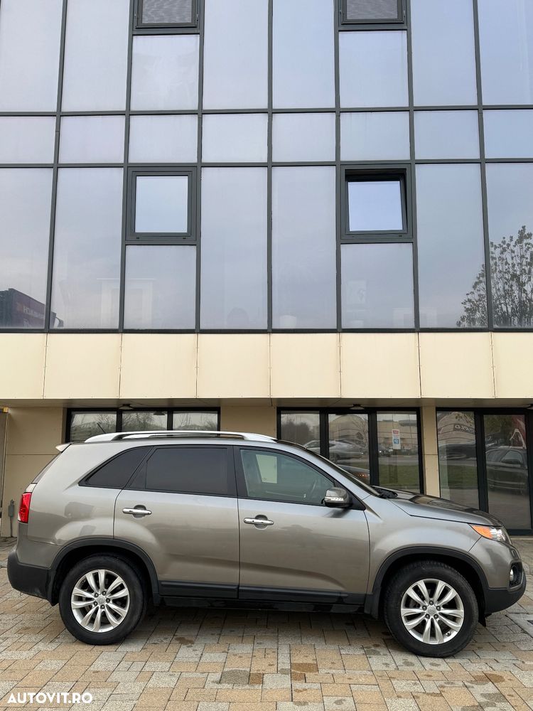 Kia Sorento - 2