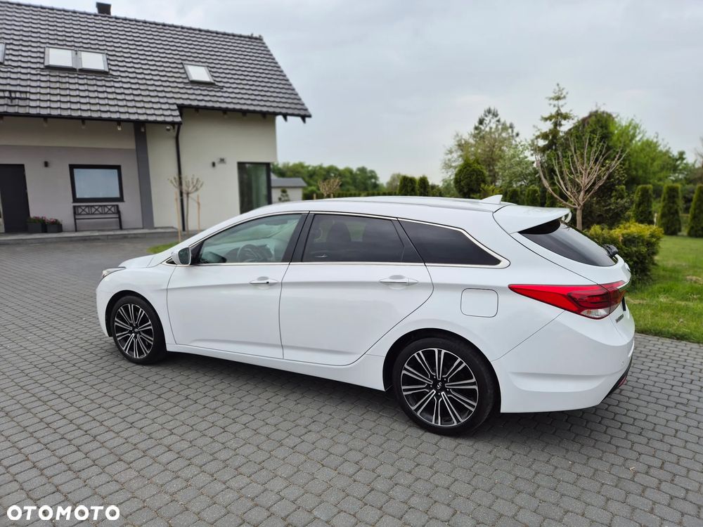 Hyundai i40 Kombi 1.7 CRDi DCT Premium - 14