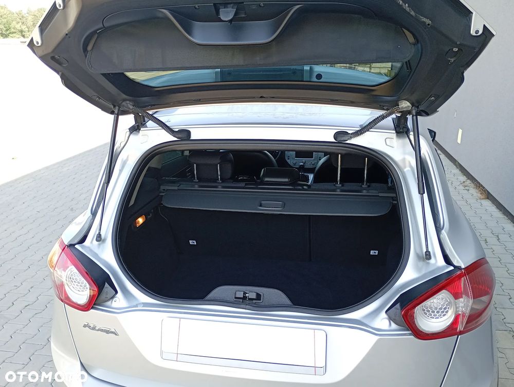 Ford Kuga - 25