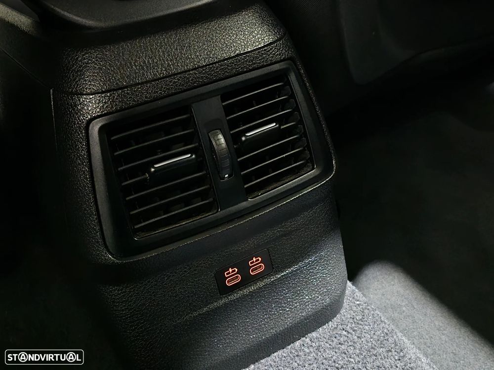 BMW 216 Active Tourer d Advantage - 25