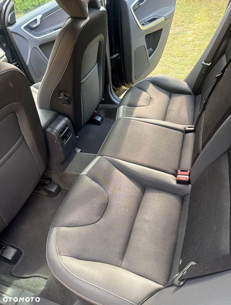 Volvo XC 60 - 8