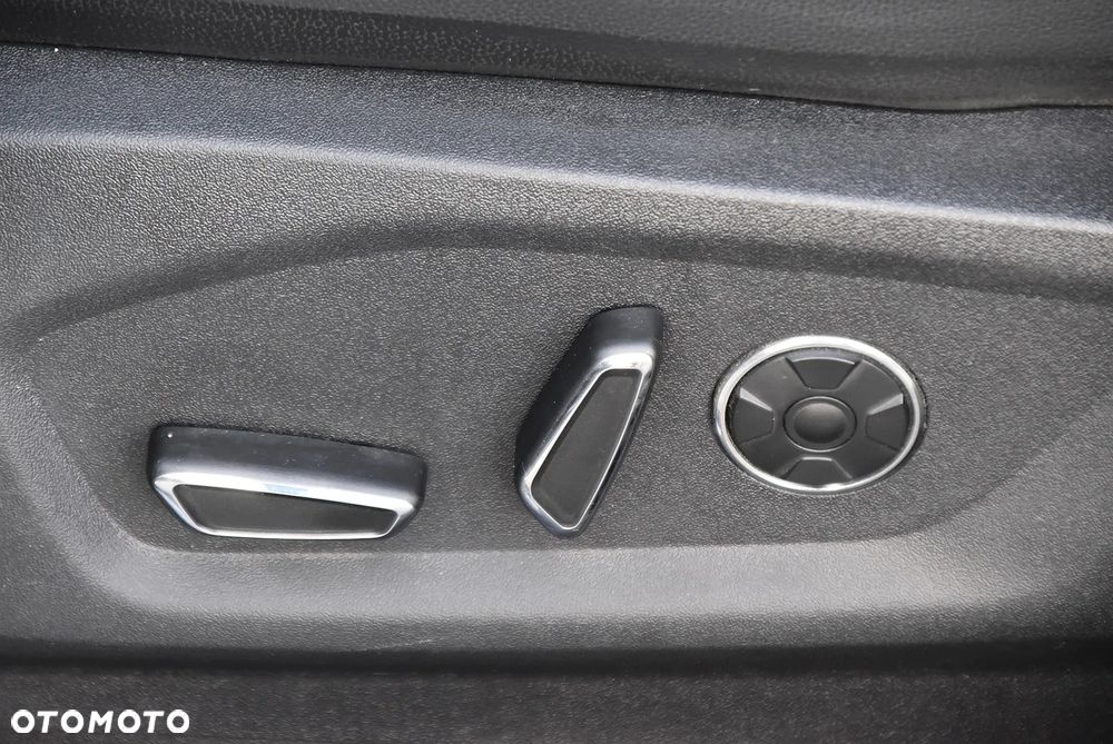Ford S-Max 2.0 TDCi Titanium PowerShift - 29