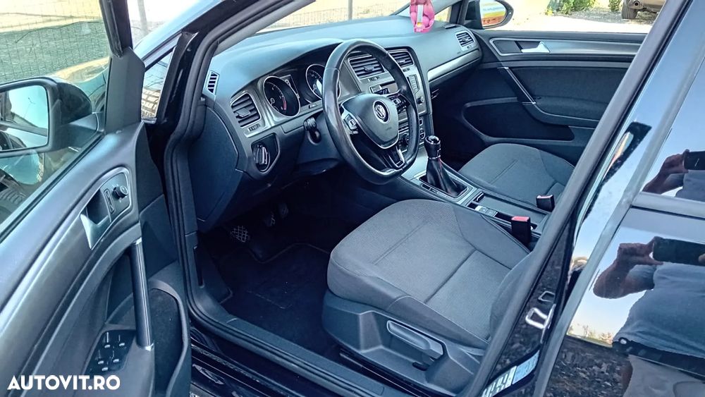 Volkswagen Golf 1.6 TDI DPF BlueMotion Technology Highline - 7