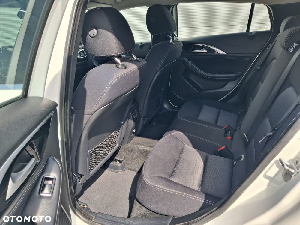Infiniti Q30 1.5d Premium - 18